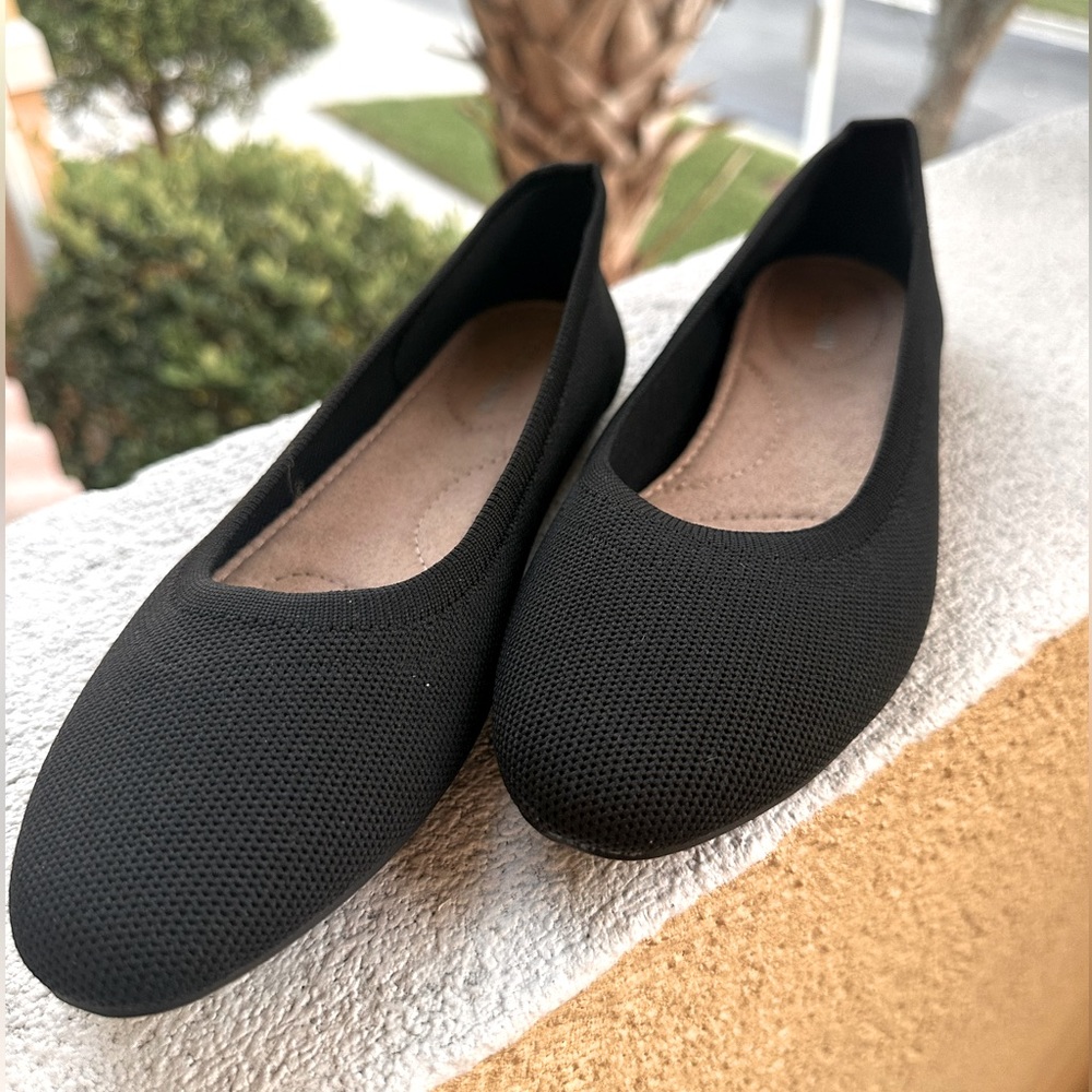 Old Navy Ballet flats ~ NEW ~ Like Rothy’s